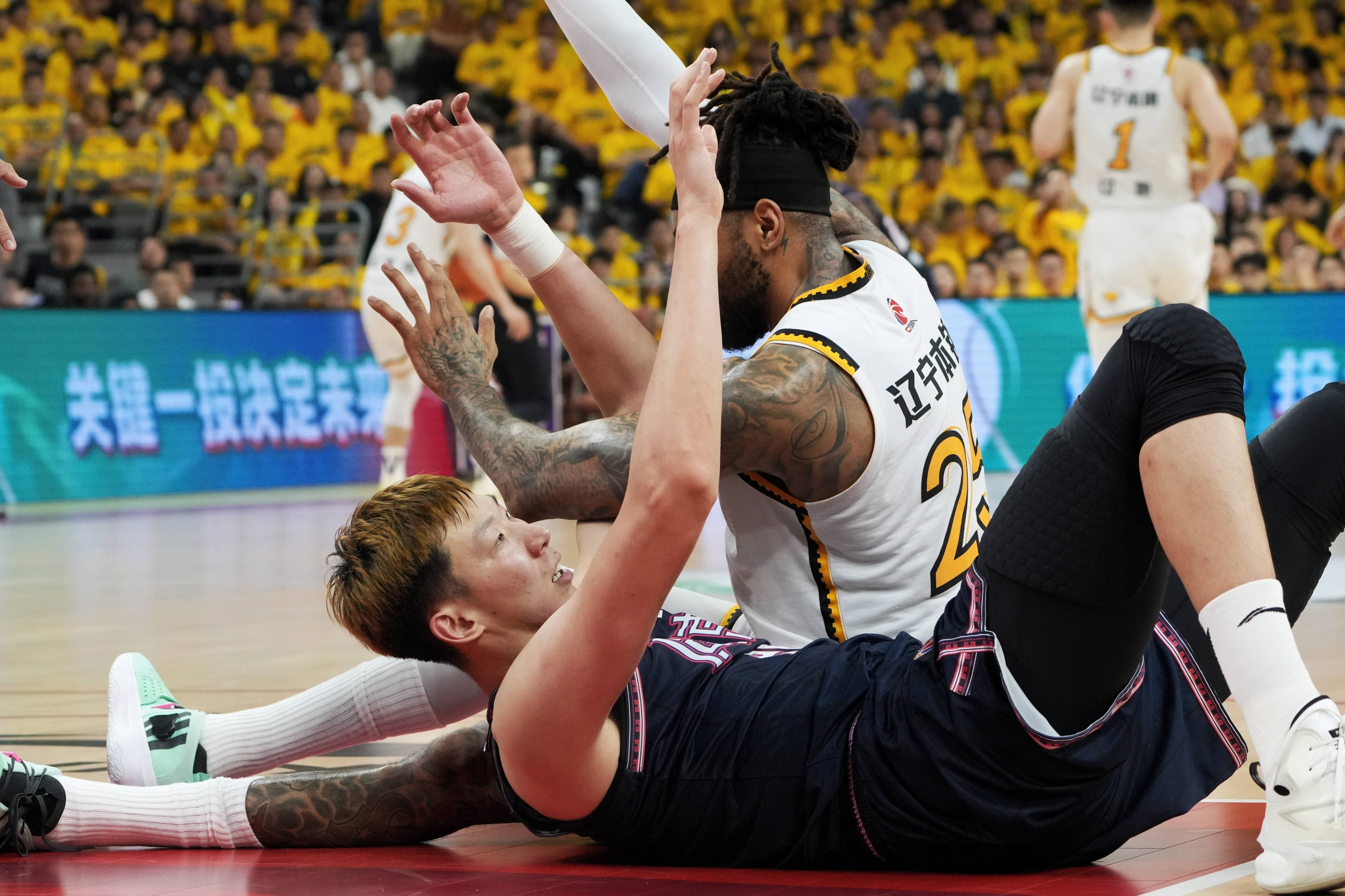 关于NBA球员周琦表现惊艳中国篮球迎来宝贵经验的信息