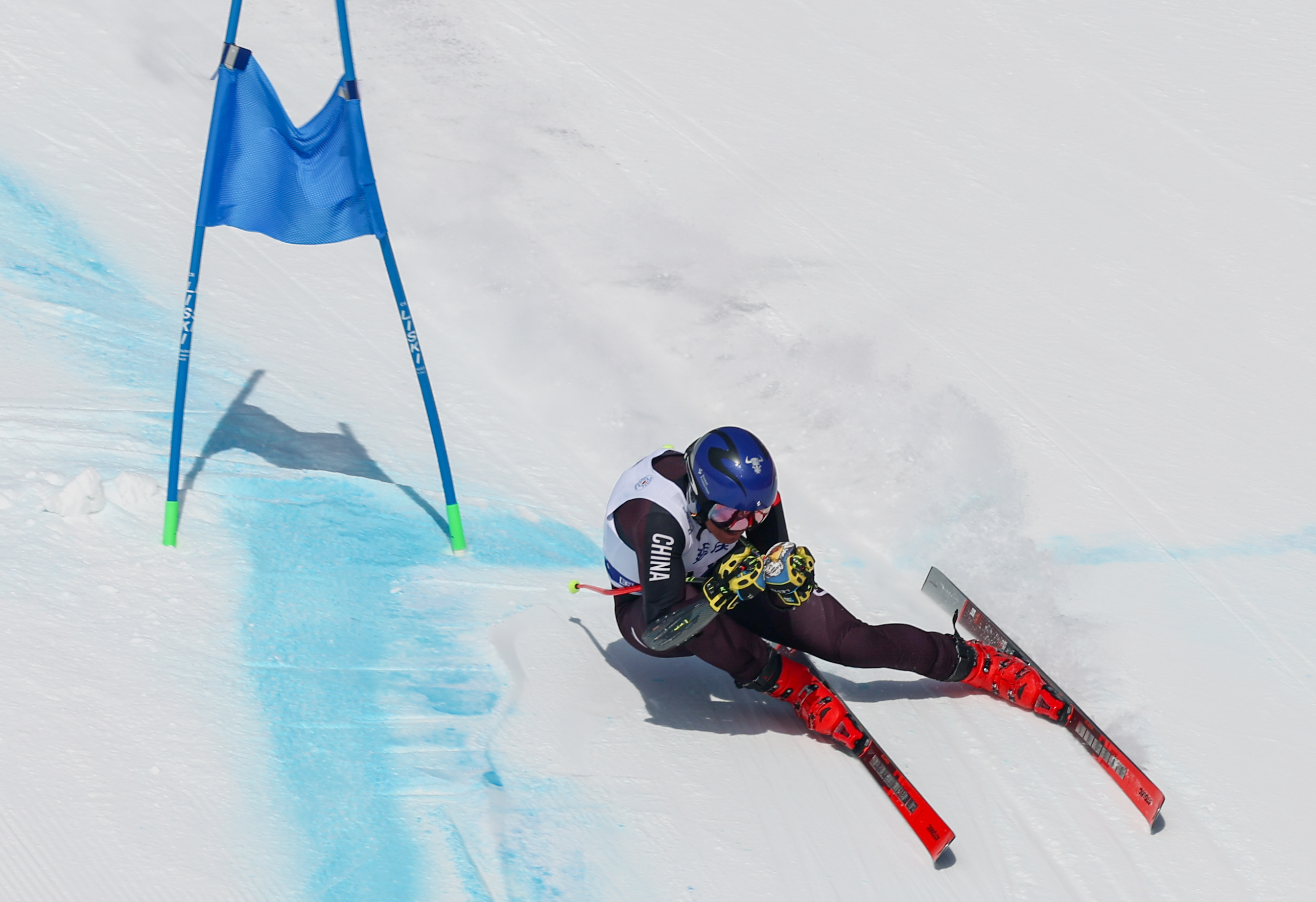 挪威运动员在高山滑雪比赛中夺得冠军 挪威运动员在高山滑雪比赛中夺得冠军