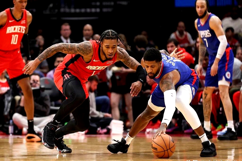 火箭新星带领球队在西部联盟取得连胜 火箭新星带领球队在西部联盟取得连胜