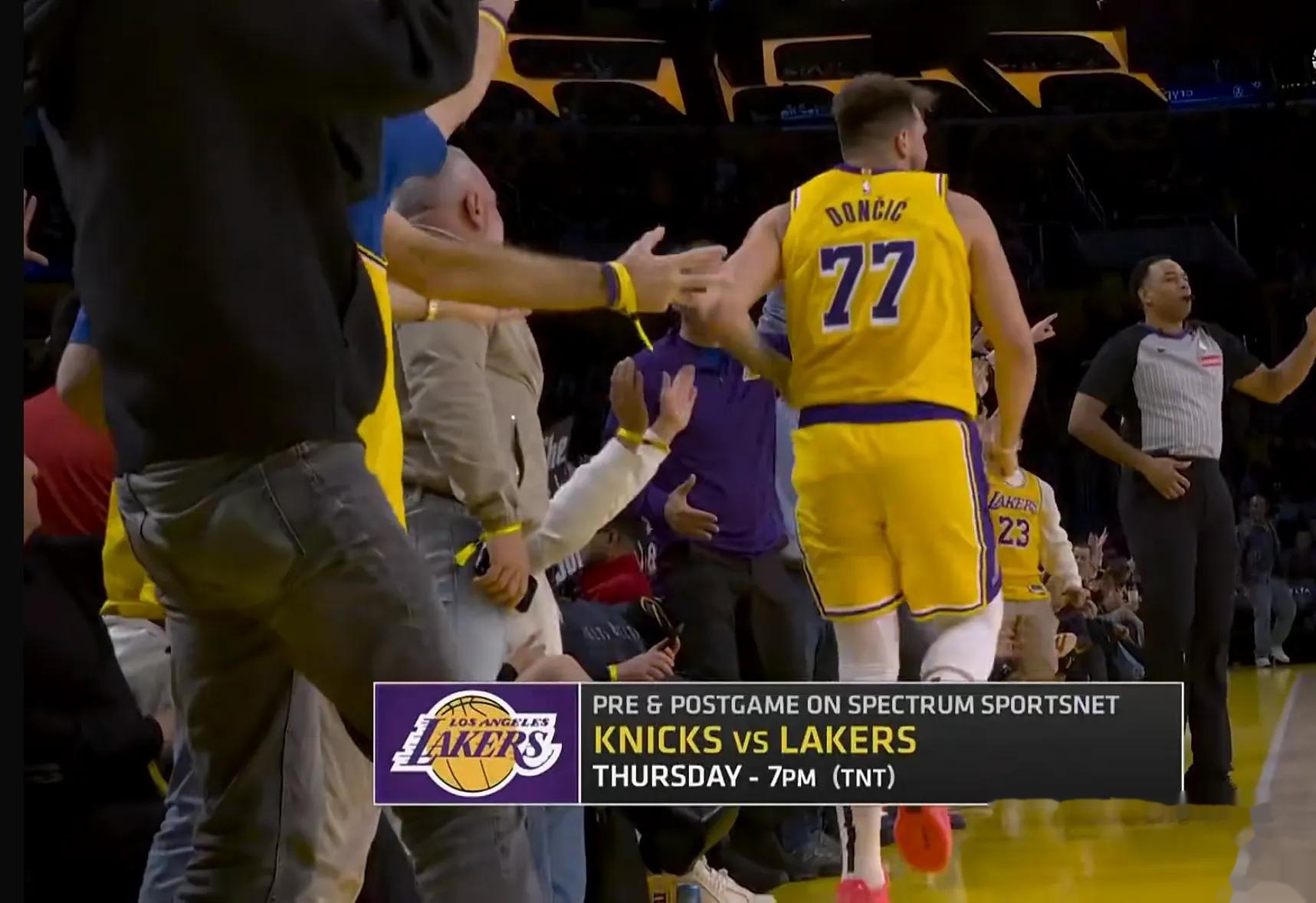 雄鹿不敌湖人，詹姆斯狂砍33分的简单介绍