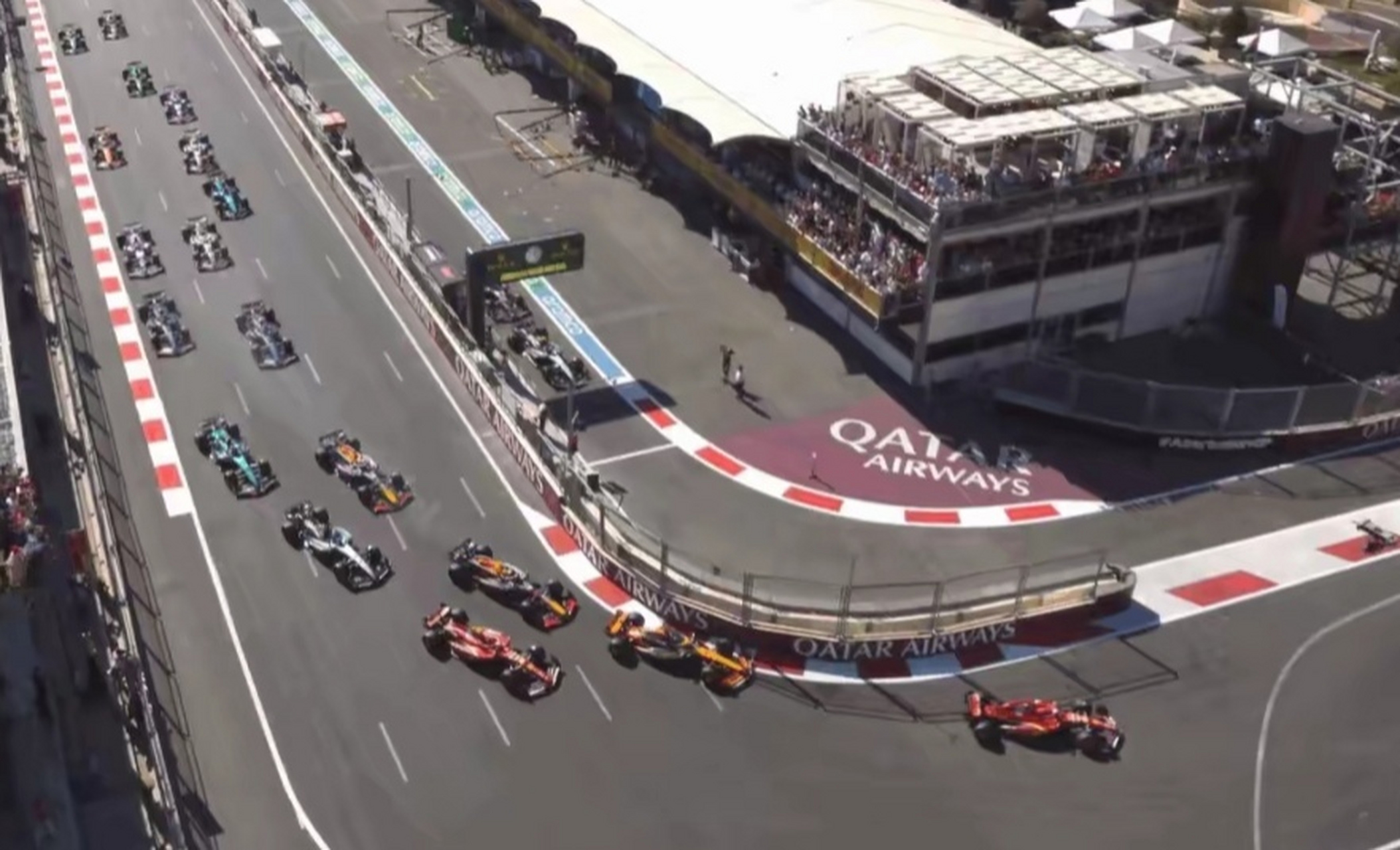 红牛车队鏖战阿斯顿马丁，佩雷兹刷新纪录