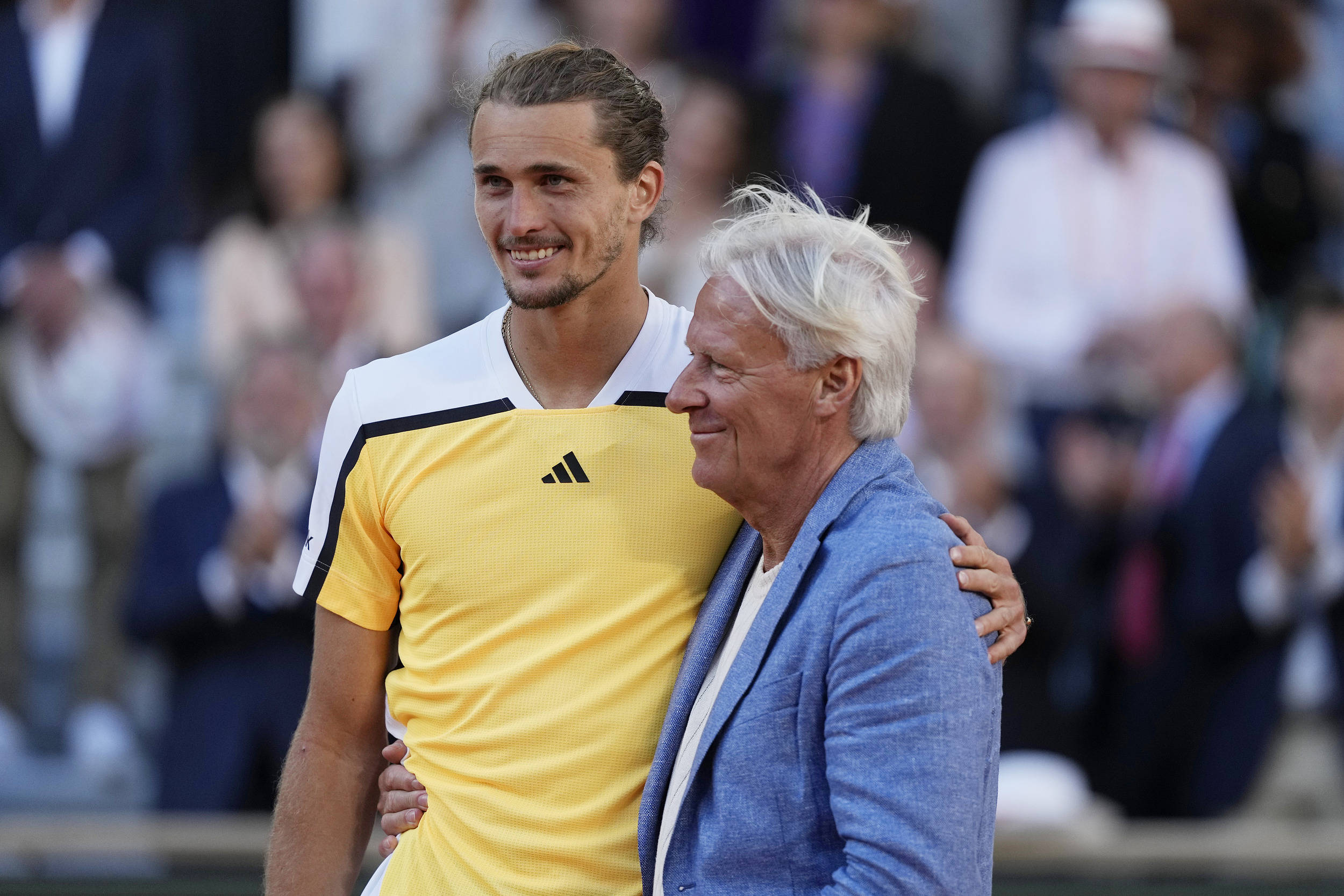 戴维斯杯险胜法网,兹维列夫统治全场 戴维斯杯险胜法网,兹维列夫统治全场