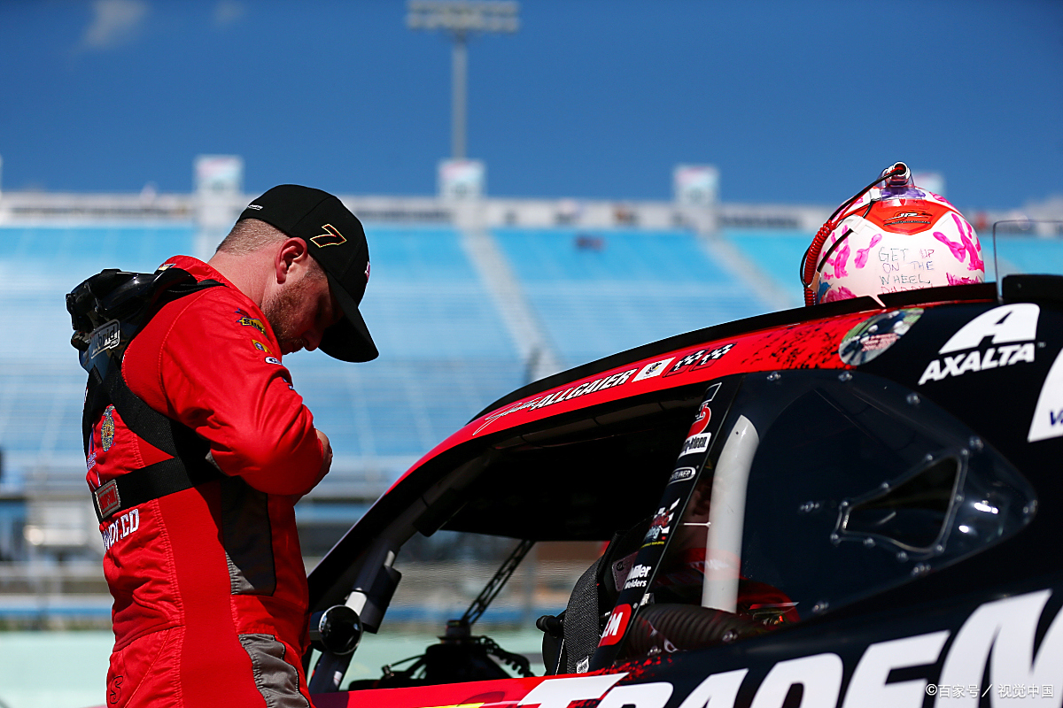 哈斯车队完胜雷诺车队,周冠宇惊艳四座 哈斯车队完胜雷诺车队,周冠宇惊艳四座