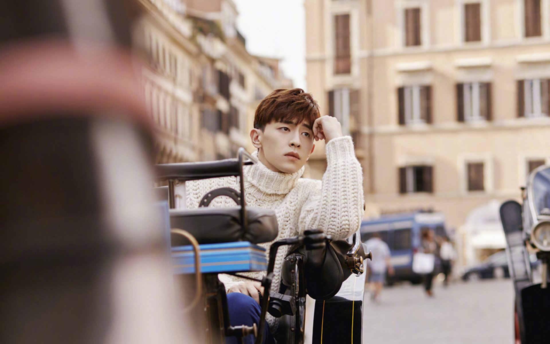 维尼修斯，一本在法兰西夜色中摊开的教科书，巴黎用星光刺破铁幕