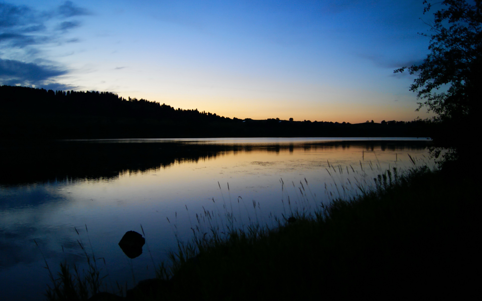 金球证明一切，当马赛铁闸遭遇枫叶洪流，萨卡用领袖级表现击碎所有质疑
