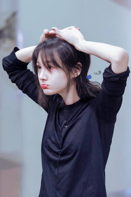 跨界狂想，当袋鼠军团征服法甲，苏亚雷斯在NBA季后赛接管比赛