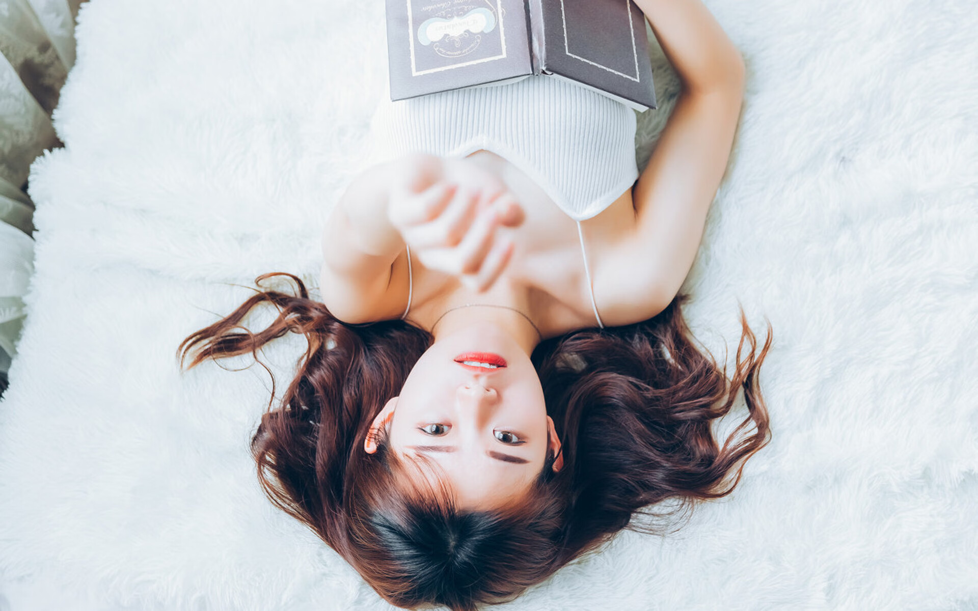 硬仗之王！文班亚马加时绝境统治攻防，马刺力克魔术终结连败