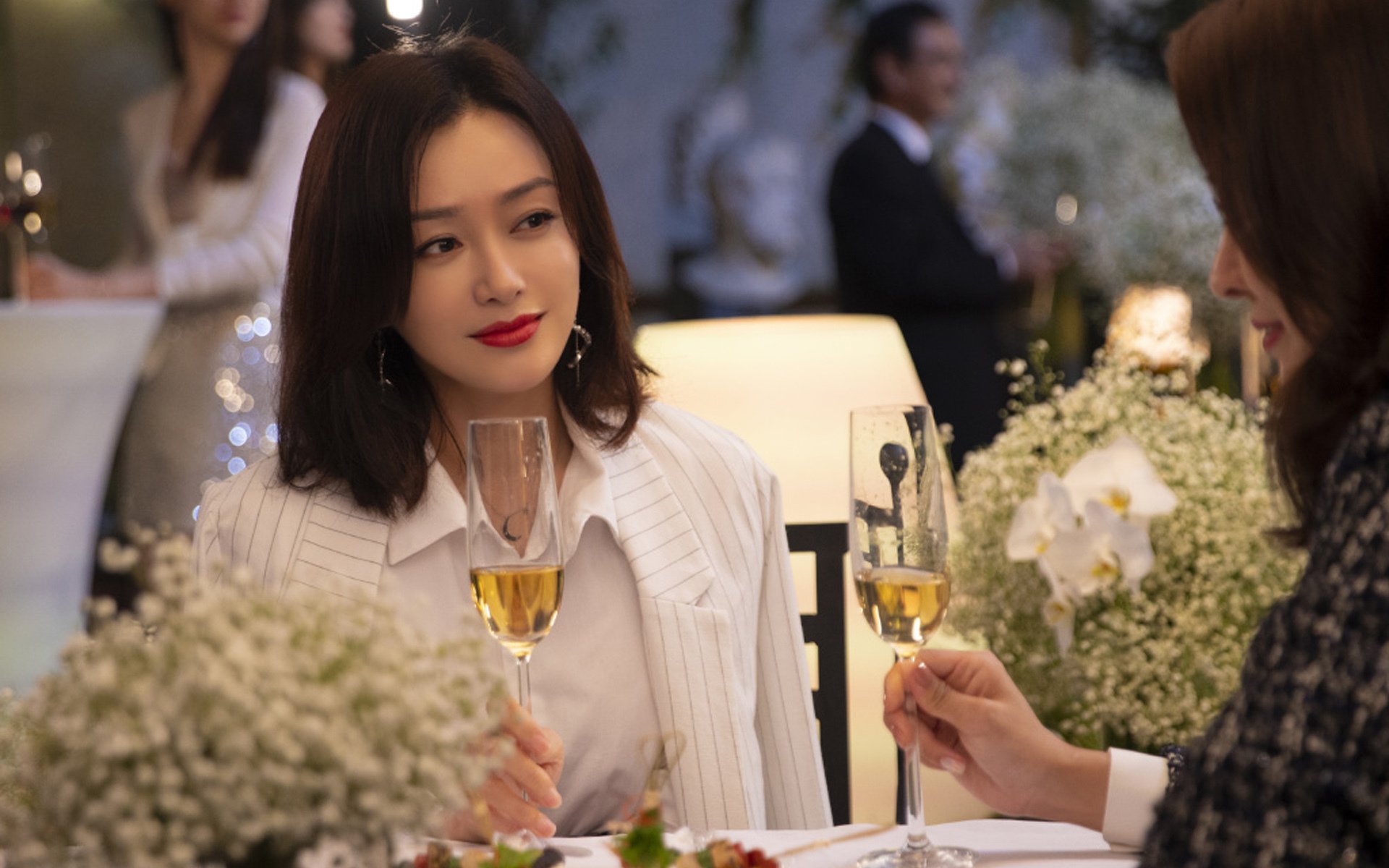 战术纪律与天才闪光，绿茵场上两种截然不同的胜利法则